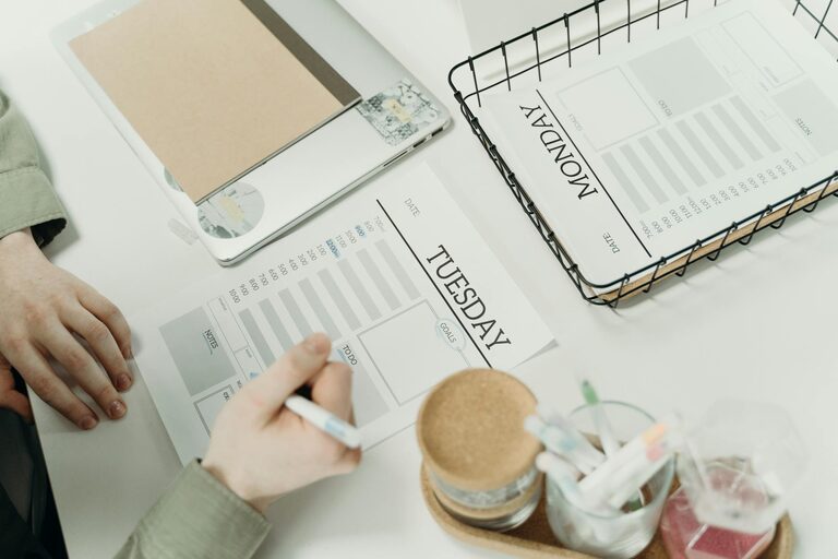 How to Design a Weekly Reset Routine for a Fresh Start